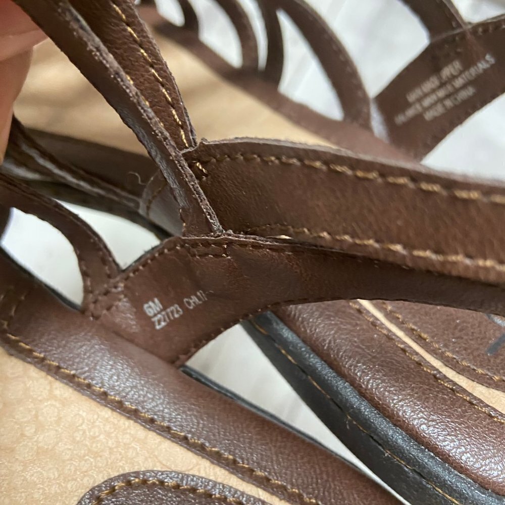 B.o.c. Cora Brown Cage Sandals Size 6 - Picture 3 of 8